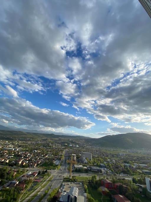 Cevahir Sky City Apartment With Spa, Pool & Fitness Included Skopje Exterior photo